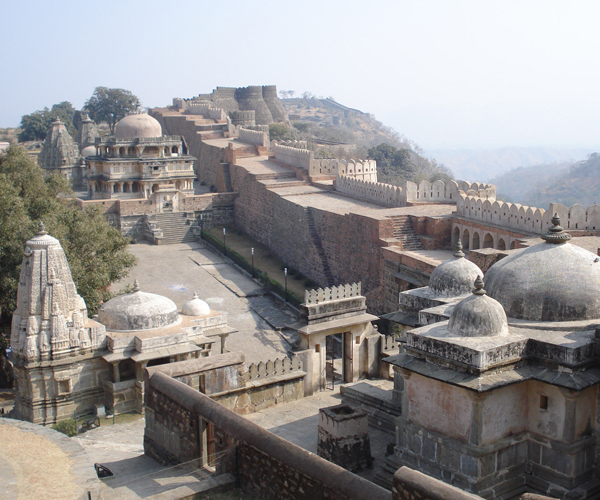 car rental in Udaipur