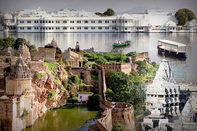 Tempo Traveller in Udaipur