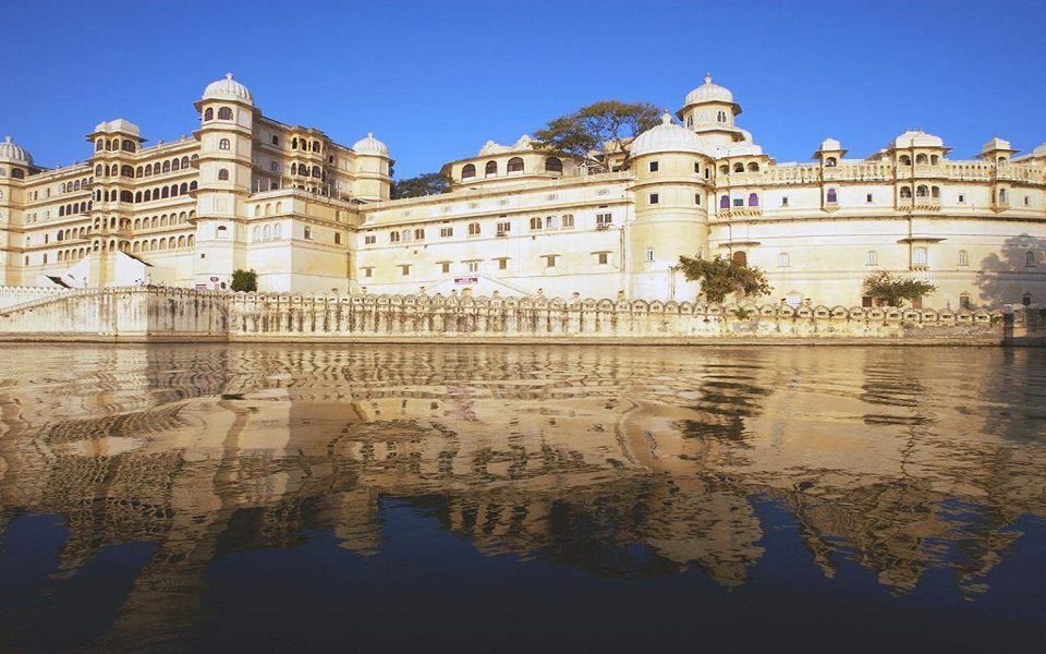 Taxi Services in Udaipur