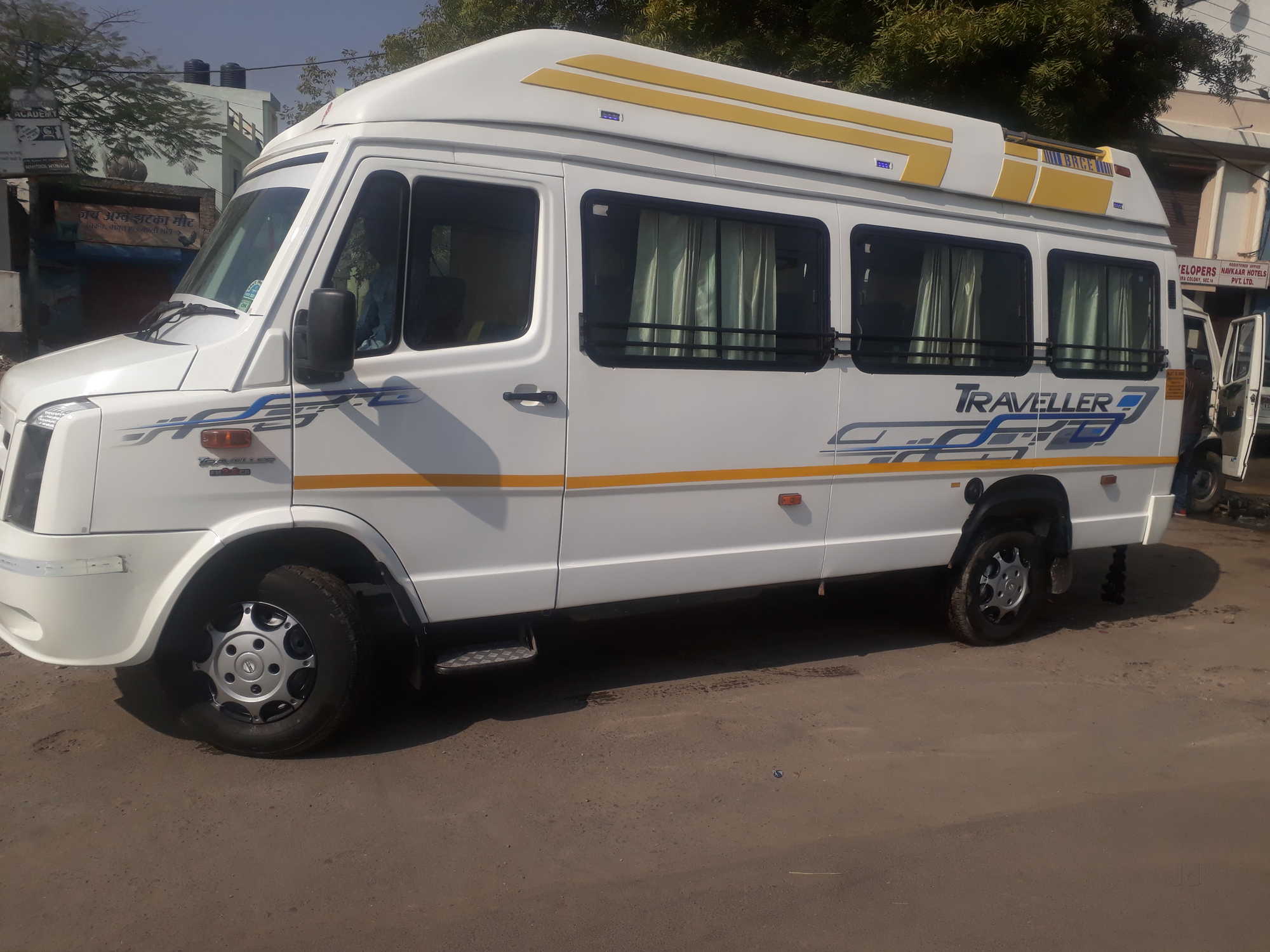 Tempo Traveller in Udaipur